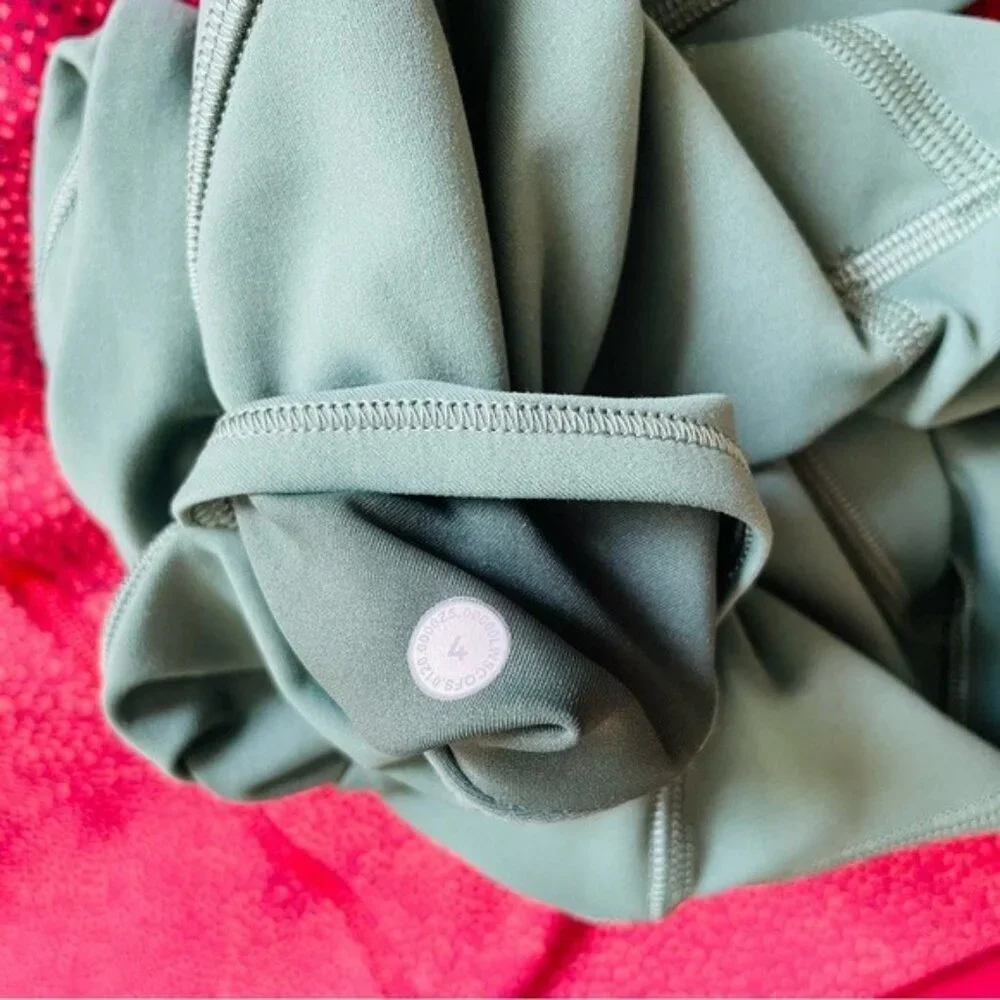 Lululemon SIZE 4 Invigorate High Rise Pocketed 25” leggings in Algae Green